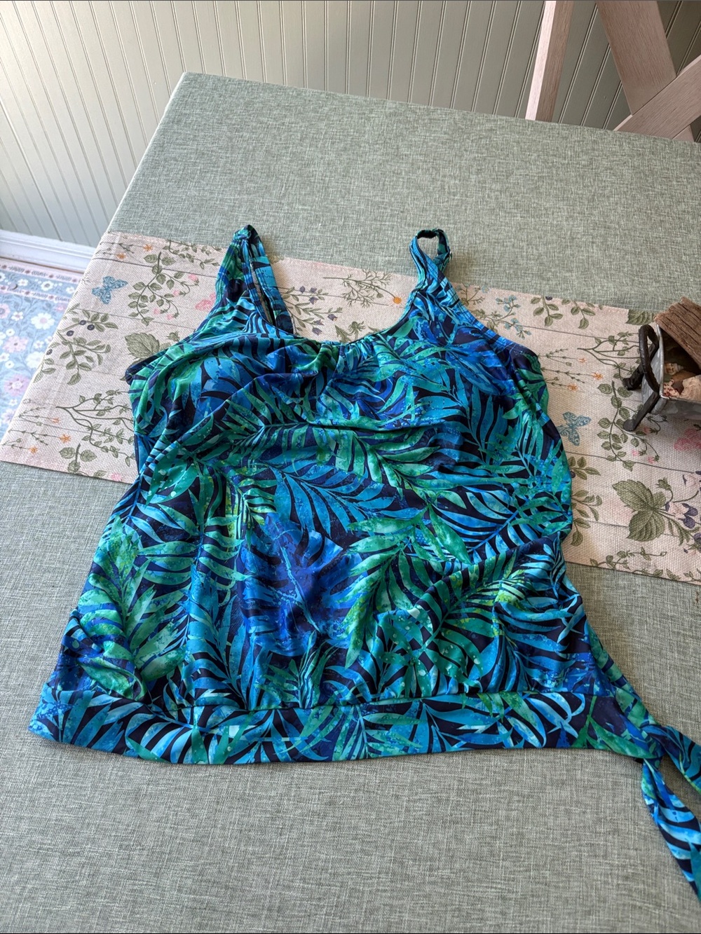 Younique Blue & Green Tropical Leaf Swim Tankini